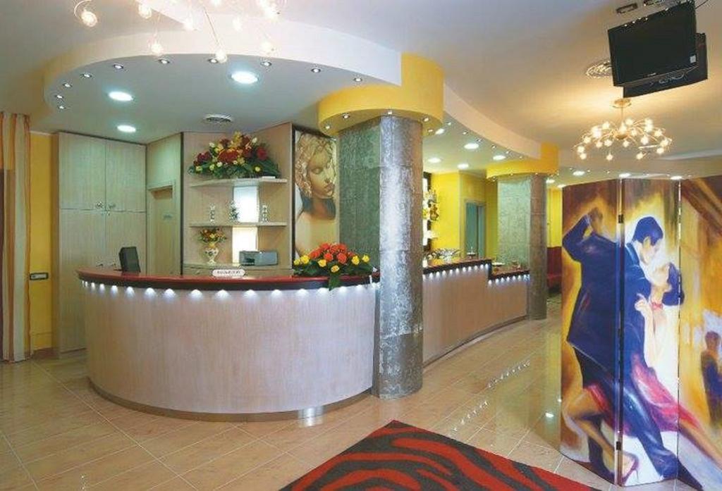Hotel Cristal Eboli Extérieur photo