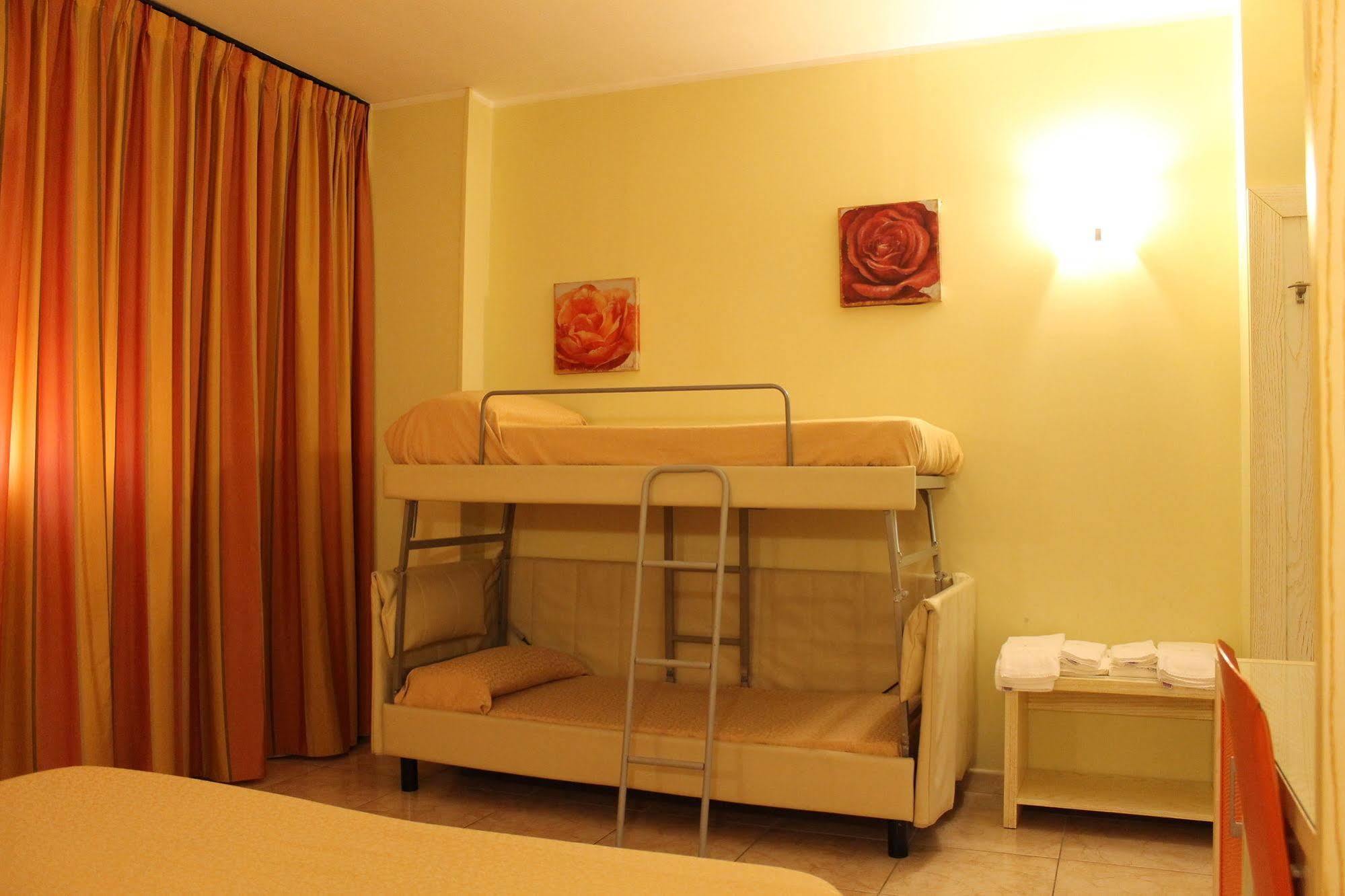 Hotel Cristal Eboli Extérieur photo